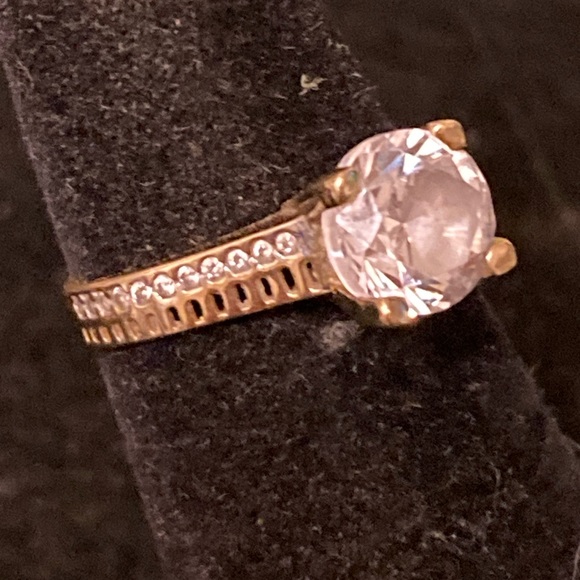 14kt gold cz Engagement ring